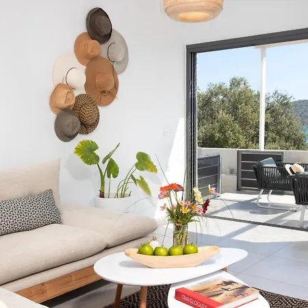 Beachfront Luxury With Stunning Views With Parking Holiday home Epano Elounda